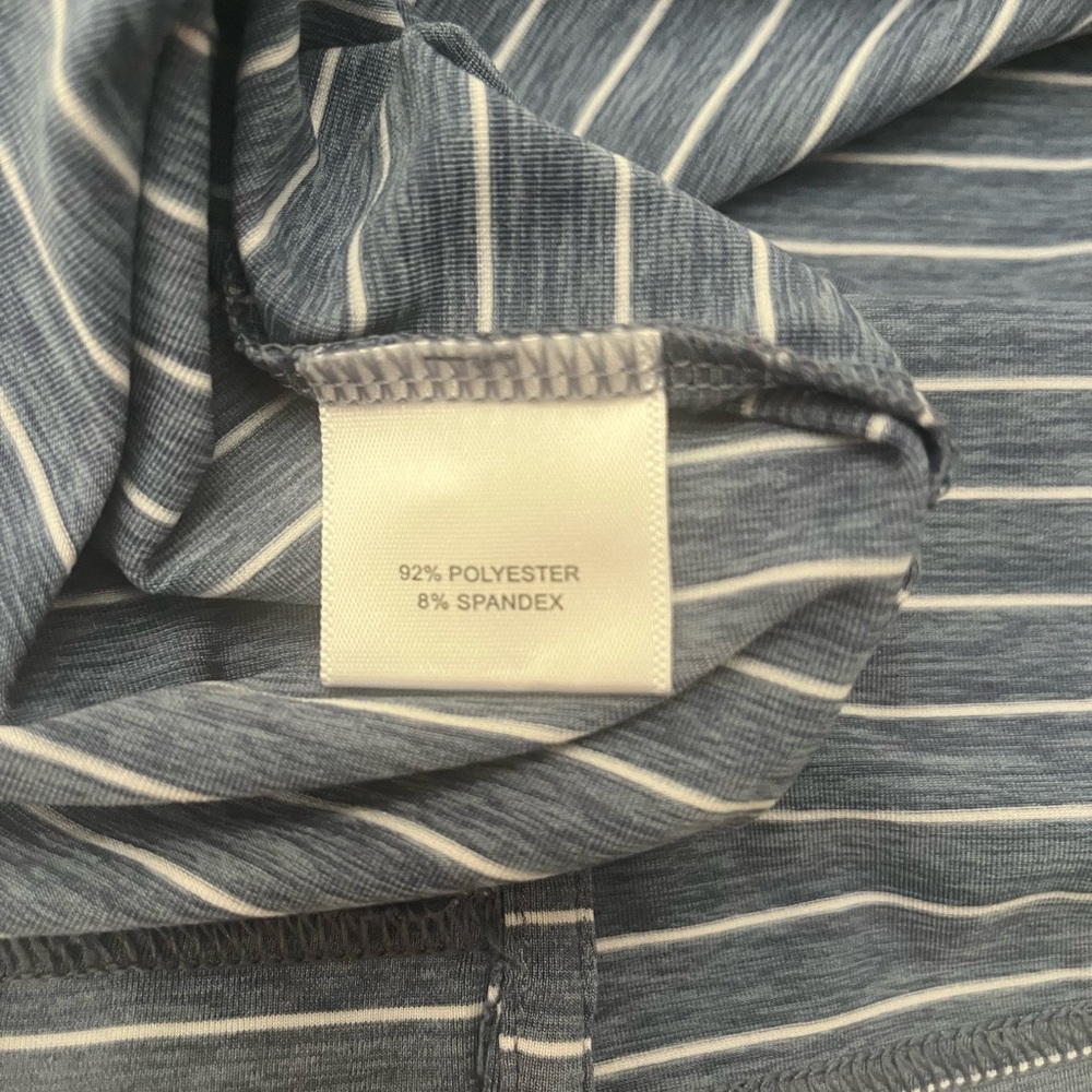 Men’s size large Peter Millar performance golf polo in blue and white st… - Picture 7 of 7